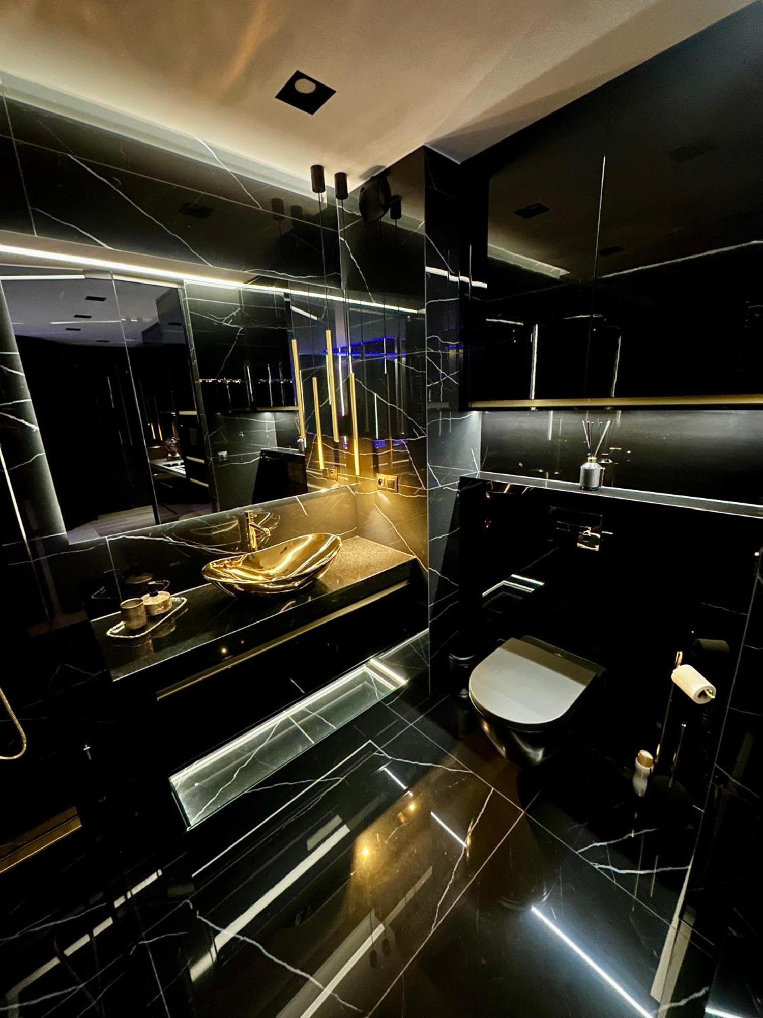 Masarska 6 Vip Apartamenty Jacuzzi Краков Экстерьер фото